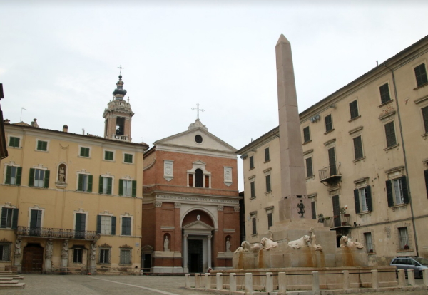 JESI - Piazza Federico II